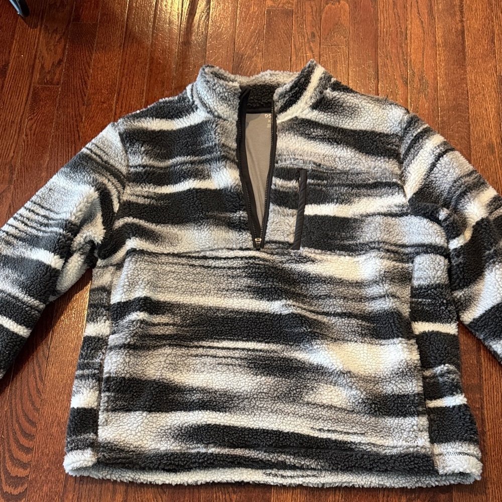 DSG Black and Gray Striped Men's Sherpa 1/4 Zip